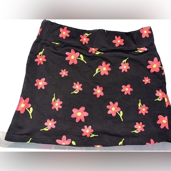 Delia’s oh my darling skirt medium - Picture 2 of 3